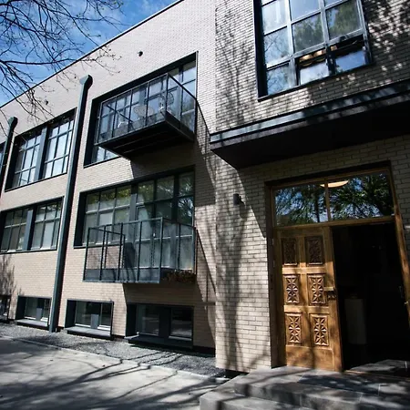 Loft On Owl Hill Апартаменты Каунас